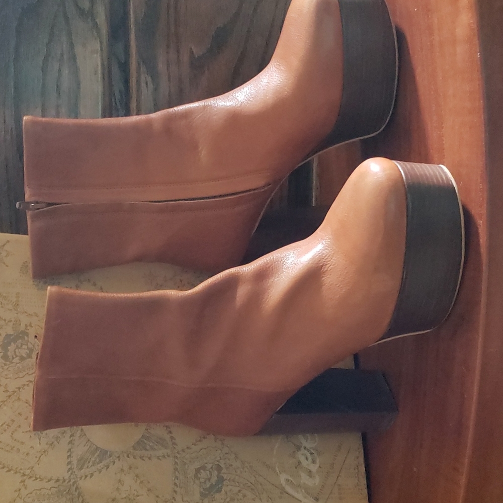 Boots - Picture 2 of 8